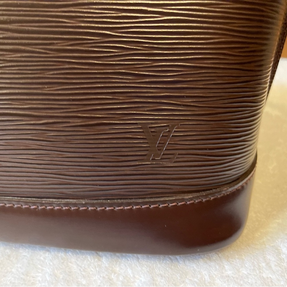 Louis Vuitton Dark Brown Epi Leather Alma - Picture 2 of 11